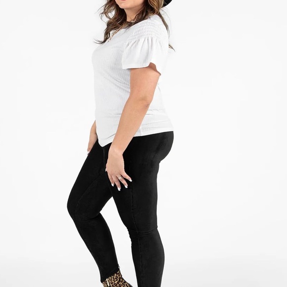 3/ 30 Lularoe Stephanie top - Picture 4 of 5